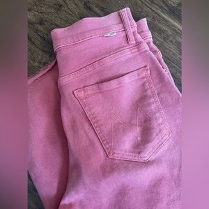 MOTHER jeans pink size 28 The Curbside Heel Fray Vibrant Denim Fashion